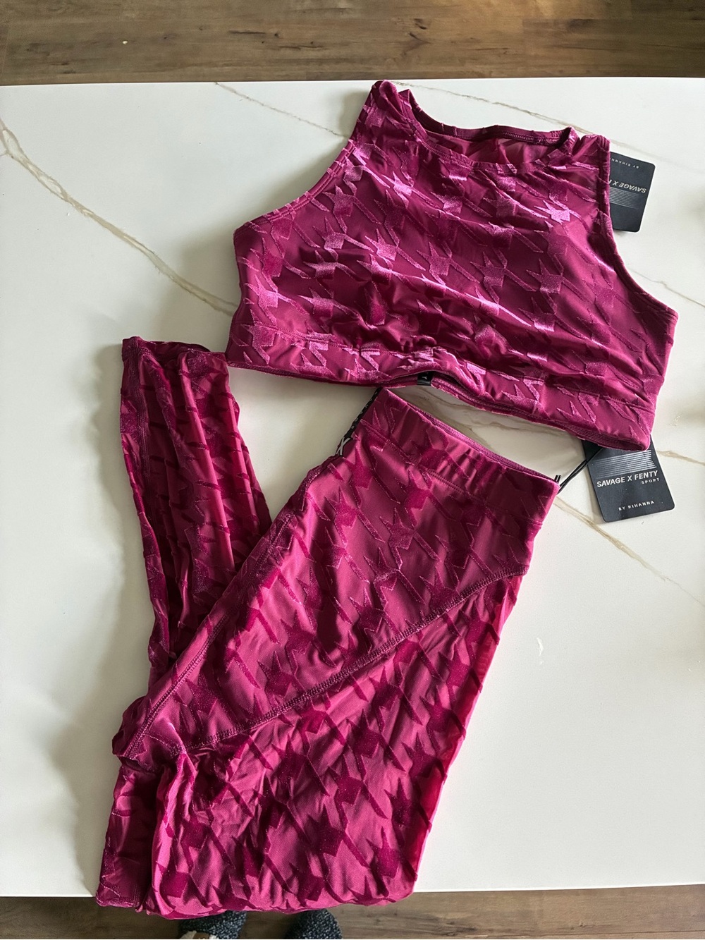 Savage X Fenty poinsetta purple high rise Houndstooth Leggings & sports bra